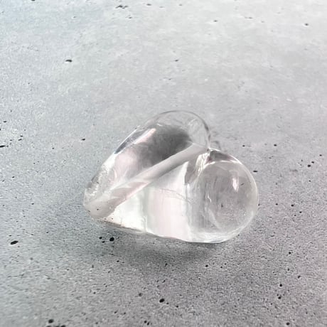 【ガネッシュヒマール産】天然ヒマラヤ水晶"手磨き加工"ハートビーズ⑥/Ganesh Himal Himalayan Quartz Heart Beads