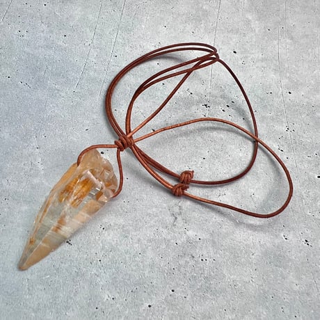 【ガネッシュヒマール産】リモナイトイン天然ヒマラヤ水晶革紐付きペンダント②/GaneshHimal Limonite in Natural Pendant