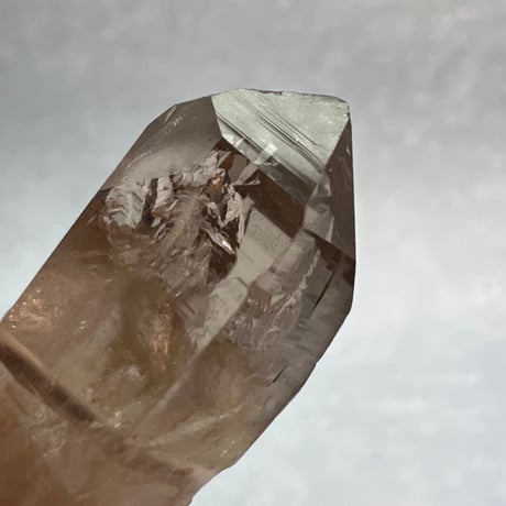 【ガウリシャンカール産】天然ヒマラヤスモーキークォーツ革紐ペンダント③/GauriShankar Himalayan Smoky Quartz Pendant