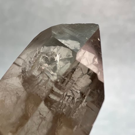 【ガウリシャンカール産】天然ヒマラヤスモーキークォーツ革紐ペンダント③/GauriShankar Himalayan Smoky Quartz Pendant