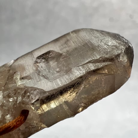 【ガウリシャンカール産】天然ヒマラヤスモーキークォーツ革紐ペンダント②/GauriShankar Himalayan Smoky Quartz Pendant