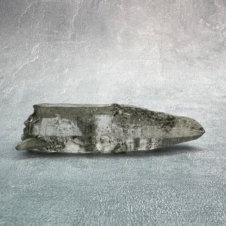 【ガネッシュヒマール産】クローライトイン天然ヒマラヤ水晶/GaneshHimal Chlorite in Himalayan Quartz