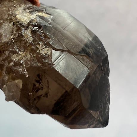 【ガウリシャンカール産】天然ヒマラヤスモーキークォーツ革紐ペンダント⑥/GauriShankar Himalayan Smoky Quartz Pendant