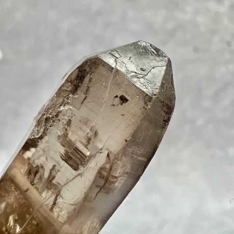 【ガウリシャンカール産】天然ヒマラヤスモーキークォーツ革紐ペンダント②/GauriShankar Himalayan Smoky Quartz Pendant