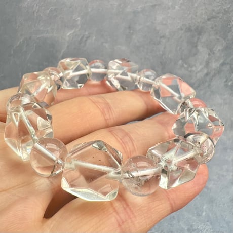 【カイラス産】"手磨き"天然ヒマラヤ水晶デザインブレスレット/Kailash Himalayan Quartz Design Bracelet