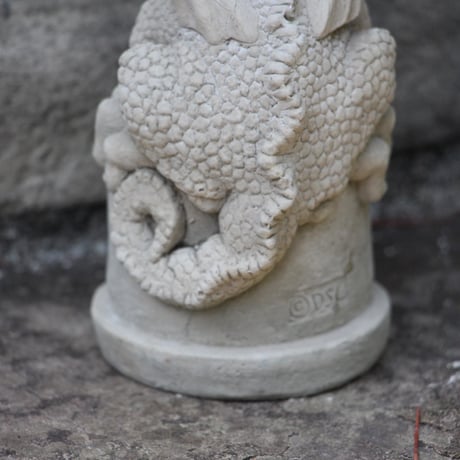 【DEVONSHIRE STONE】 DMS19  Frankie the Dragon