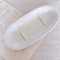 フランスアンティーク　陶器製　歯ブラシトレイ　白
