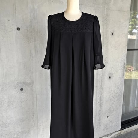 【即納/現品限りの限定セール】LLサイズ1枚限定・すぐ届く！漆黒シフォンの楽ちんロングワンピース 128800-LL
