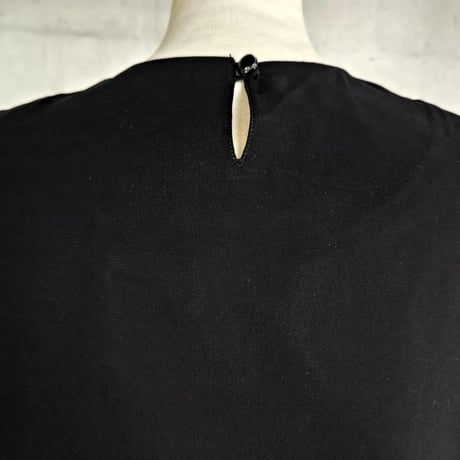 【即納/現品限りの限定セール】LLサイズ1枚限定・すぐ届く！漆黒シフォンの楽ちんロングワンピース 128800-LL