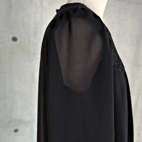 【即納/現品限りの限定セール】LLサイズ1枚限定・すぐ届く！漆黒シフォンの楽ちんロングワンピース 128800-LL