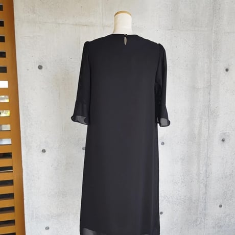 【即納/現品限りの限定セール】LLサイズ1枚限定・すぐ届く！漆黒シフォンの楽ちんロングワンピース 128800-LL