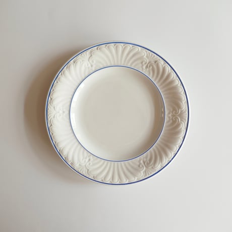 クレイユエモントロー | STORES