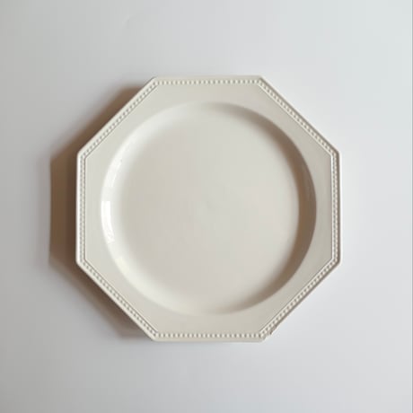 クレイユエモントロー | STORES