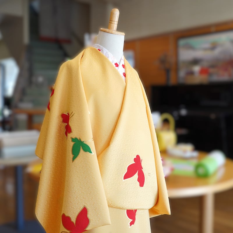 小紋「七五三・飛び柄小紋・蝶々」 | MINOKO STORE