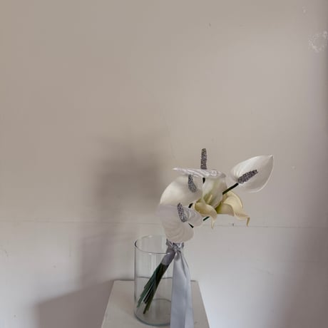 Artificial flower bouquet