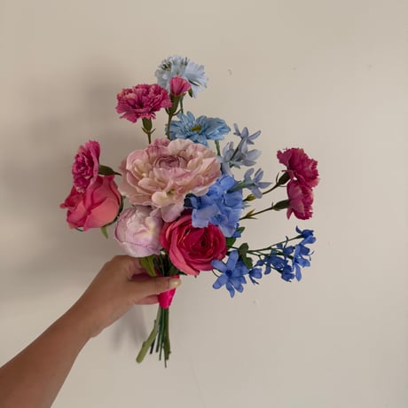 Artificial flower bouquet