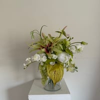 Artificial flower bouquet