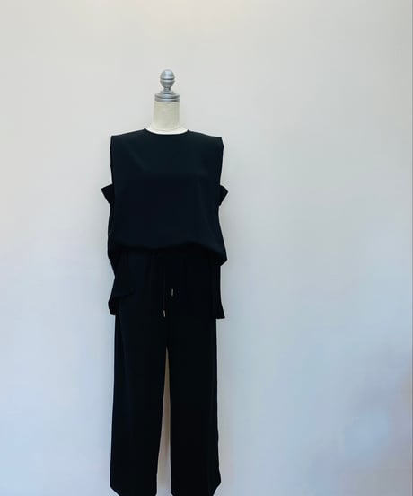 ノースリーブ シャツ＆8.5丈ワイドパンツ