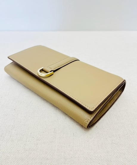 ソフトレザー ベルトデザイン長財布