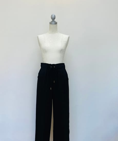 ノースリーブ シャツ＆8.5丈ワイドパンツ