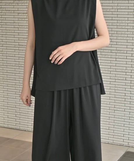 ノースリーブ シャツ＆8.5丈ワイドパンツ
