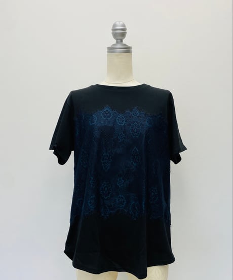 レースビスチェ風Tシャツ