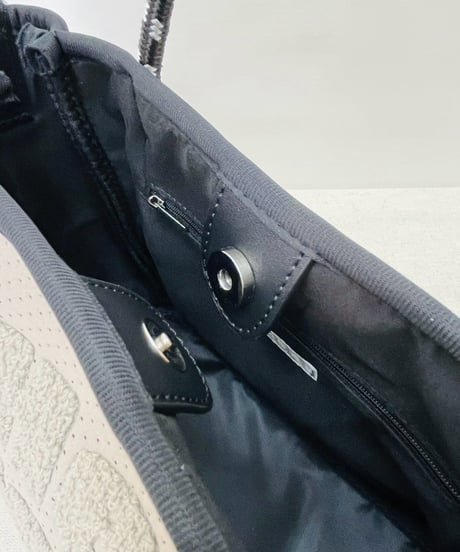 ボアロゴトートバッグ