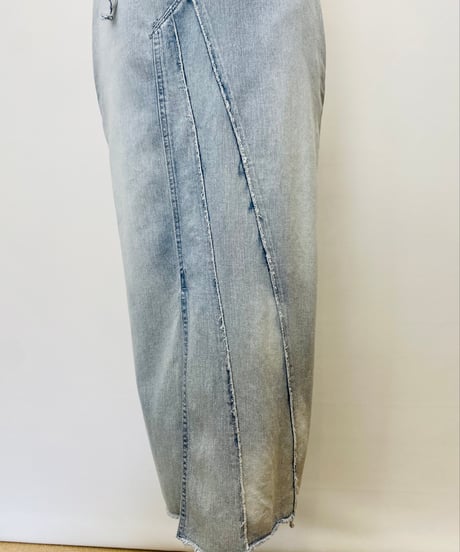 サロペットワンピース
