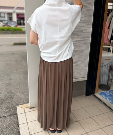 ボトルネックカットソー