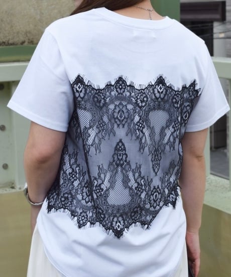 レースビスチェ風Tシャツ