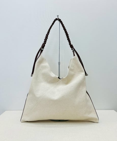 ワンハンドル クラッチバッグ