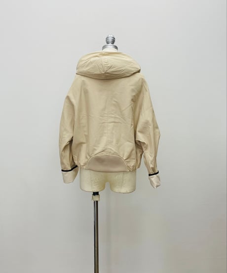 キルトフードショートコート