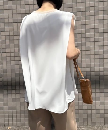 デシンショルダー タックブラウス