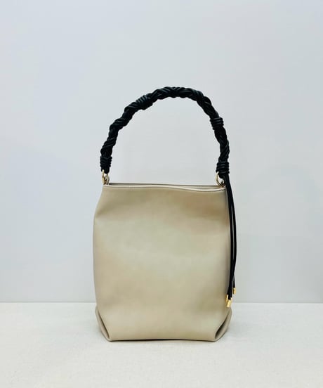 編み込みワンハンドル バッグ