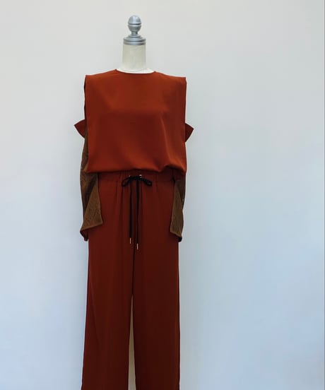 ノースリーブ シャツ＆8.5丈ワイドパンツ
