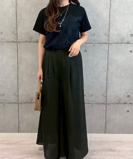 レースビスチェ風Tシャツ