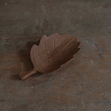 茶匙 (葉) Brown