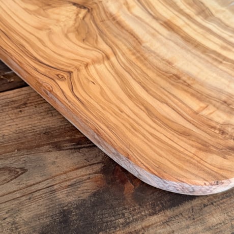 Cutting Board  /  Olieve