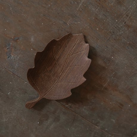 茶匙 (葉) Brown
