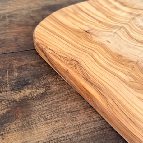 Cutting Board  /  Olieve
