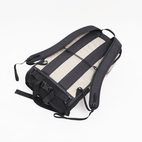 【HANCHOR（ハンカ―）】LAVA Quick-access Daypack（ラバ クイックアクセスデイパック）