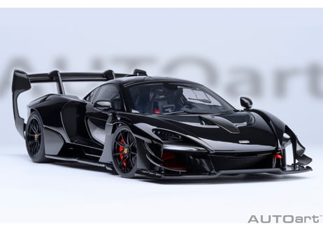 AUTOart 1/18　マクラーレン セナ GTR （メタリック・ブラック）　81954