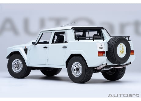 AUTOart 1/18　ランボルギーニ LM002 （ホワイト）　74549