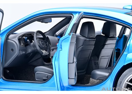 AUTOart 1/18　ダッジ チャージャー SRT ヘルキャット レッドアイ ジェイルブレイク （パール・ブルー／カーボンブラック・ストライプ ＜B5 BLUE＞）　71753