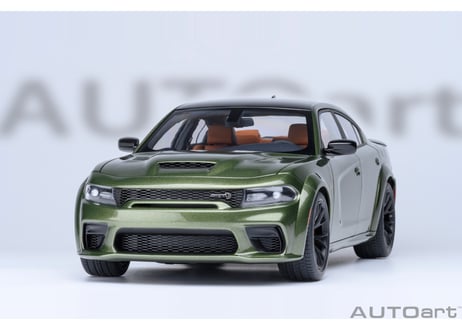 AUTOart 1/18　ダッジ チャージャー SRT ヘルキャット レッドアイ ジェイルブレイク （メタリック・グリーン／ブラック ＜F8 GREEN＞）　71752