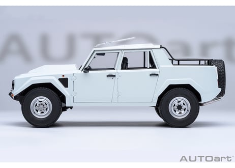 AUTOart 1/18　ランボルギーニ LM002 （ホワイト）　74549