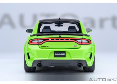 AUTOart 1/18　ダッジ チャージャー スキャットパック ワイドボディ （メタリック・ライムグリーン／マットブラック ＜SUBLIME＞）　71758