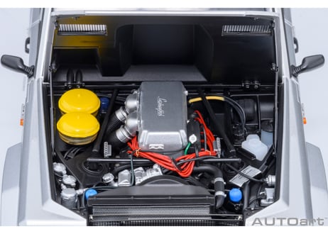 AUTOart 1/18　ランボルギーニ LM002 （メタリック・シルバー）　74553