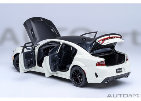 AUTOart 1/18　ダッジ チャージャー SRT ヘルキャット レッドアイ ジェイルブレイク （ホワイト／マットブラック ＜KNUCKLE WHITE＞）　71751