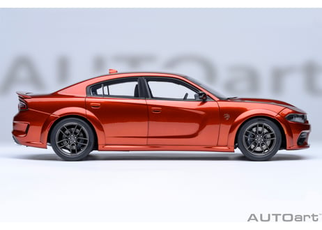 AUTOart 1/18　ダッジ チャージャー SRT ヘルキャット レッドアイ ジェイルブレイク （メタリック・オレンジ ＜SINAMON STICK＞）　71755